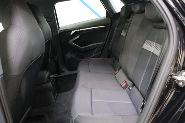 Audi A3 SPORTBACK 30 TFSI Advanced edition Automaat - N.A.P. Airco, Cruise, Navi, PDC.