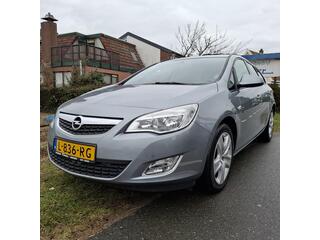 Opel Astra Sports Tourer (2010 - 2016)