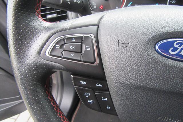 Ford Ecosport 1.0 EcoBoost ST-Line Black, Navigatie, Cruise Control