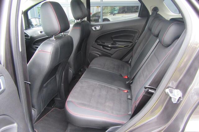 Ford Ecosport 1.0 EcoBoost ST-Line Black, Navigatie, Cruise Control