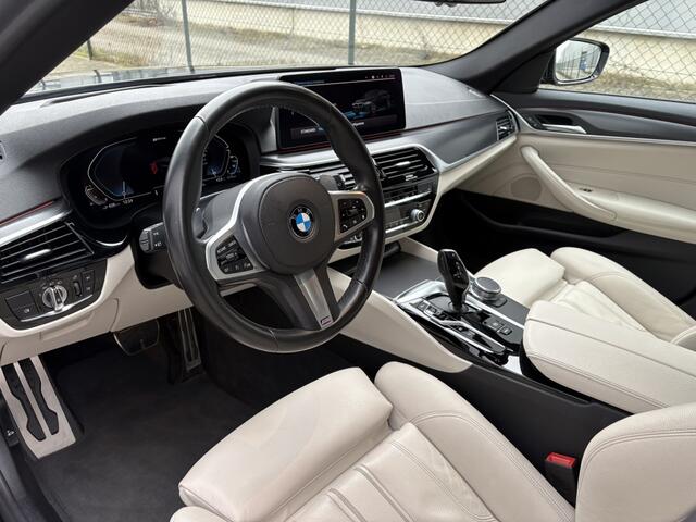 BMW 5-Serie Touring 530e HIGH EXECUTIVE LCI M-SPORT / TREKHAAK