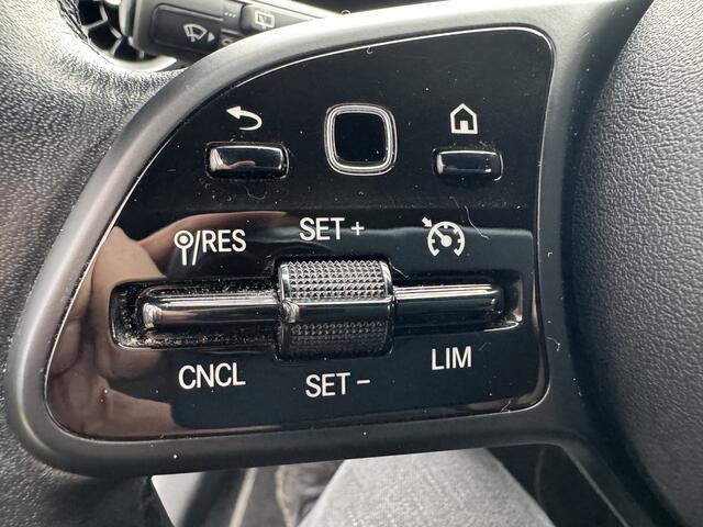Mercedes-Benz CLA Shooting Brake 180 Business Solution