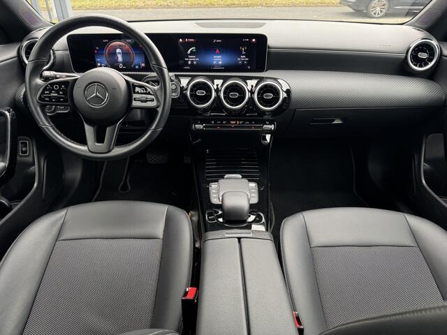 Mercedes-Benz CLA Shooting Brake 180 Business Solution