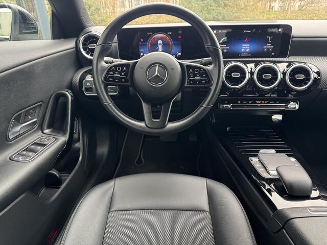 Mercedes-Benz CLA Shooting Brake 180 Business Solution