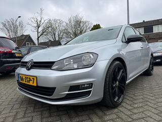 Volkswagen Golf VII