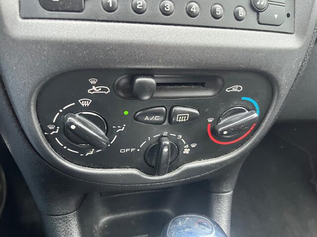 Peugeot 206 1.6-16V Air-line 3 AUTOMAAT 147 DKM NAP Airco