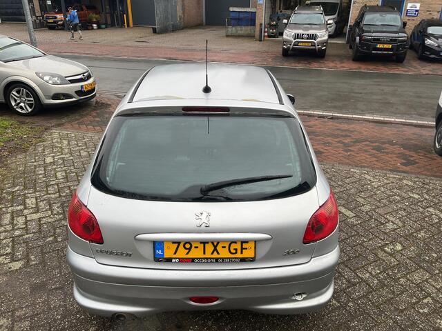 Peugeot 206 1.6-16V Air-line 3 AUTOMAAT 147 DKM NAP Airco
