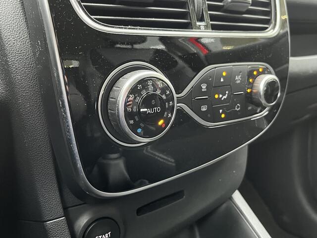 Renault Clio Estate 0.9 TCe Intens / Trekhaak / Camera / PDC V+A / Keyless / Climate / Cruise / 16'' LMV /