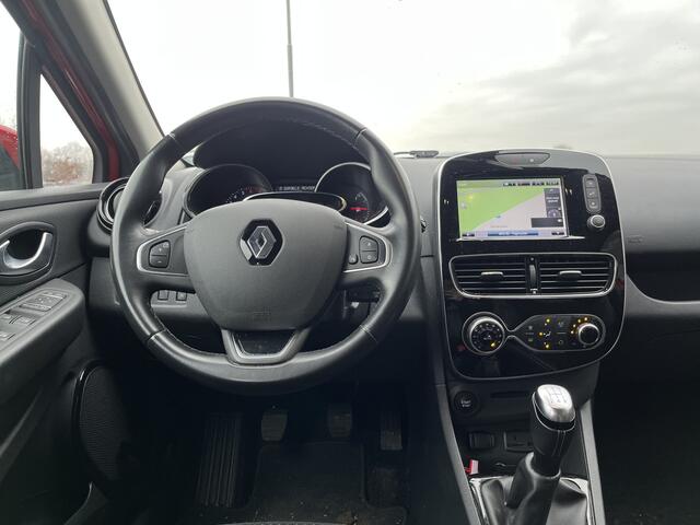 Renault Clio Estate 0.9 TCe Intens / Trekhaak / Camera / PDC V+A / Keyless / Climate / Cruise / 16'' LMV /