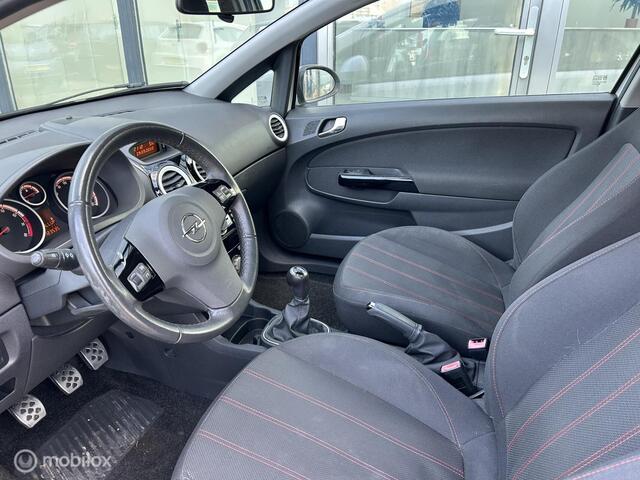 Opel Corsa 1.4-16V Edition Zeer Nette Auto Nap
