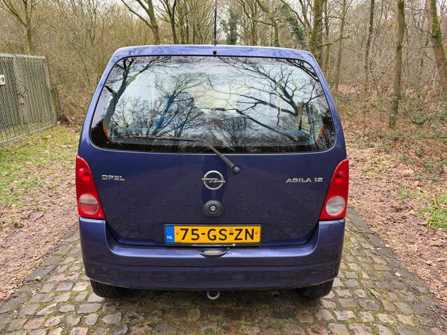 Opel Agila 1.2-16V Comfort