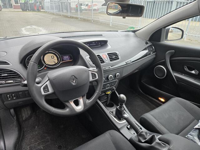 Renault Megane Coup� 1.6 16v Airco Cruise 17inch Stoer ?
