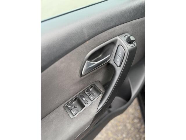 Volkswagen Polo 1.2-12V Airco/Navi/BT/Sensoren Stoelverw
