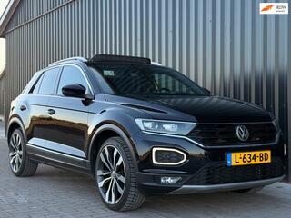 VOLKSWAGEN T-Roc 2.0 TSI 4Motion Sport PANO