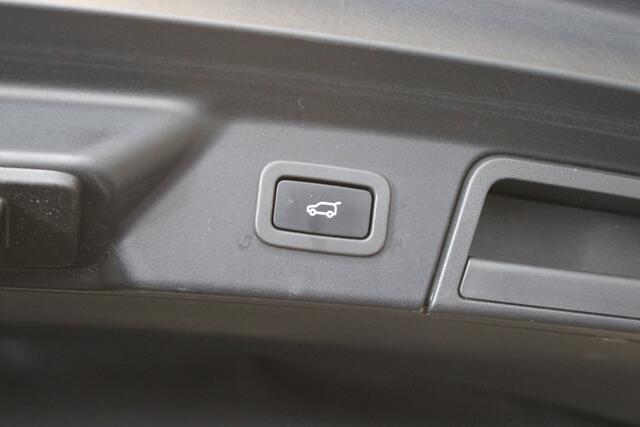 Land Rover Velar Range Rover 2.0 I4 AWD HSE |Pano|sterrenhemel