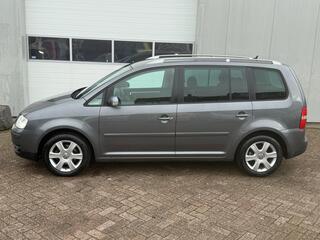 VOLKSWAGEN TOURAN 1.6 Business