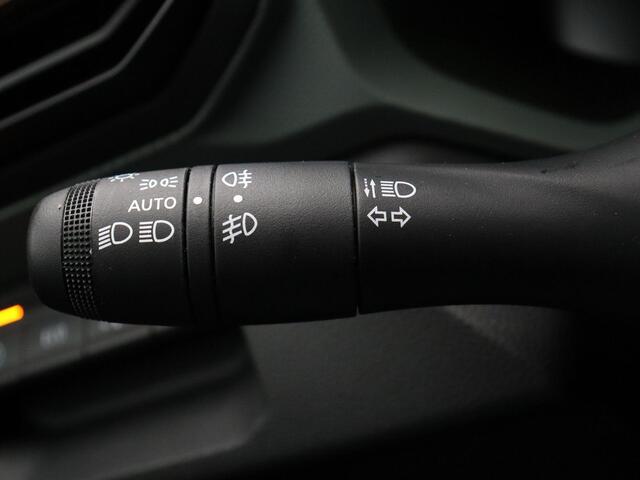 Dacia Duster Extreme Hybrid | Achteruitrijcamera | Cruise Control en snelheidsbegrenzer | Dacia Handsfree card voor openen, sluiten en starten zonder sleute