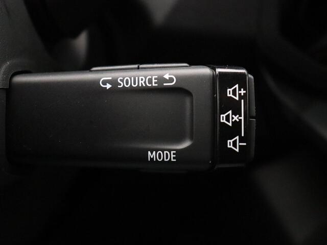 Dacia Duster Extreme Hybrid | Achteruitrijcamera | Cruise Control en snelheidsbegrenzer | Dacia Handsfree card voor openen, sluiten en starten zonder sleute