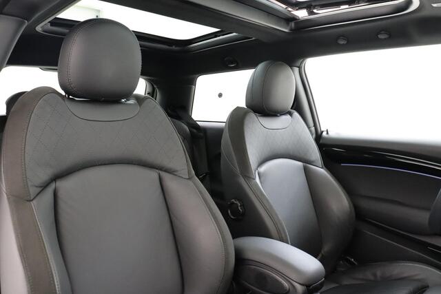 Mini John Cooper Works 3-Deurs COOPER INCL. ZOMER/WINTERSET -PANO.DAK|AERO|KEYLESS|STOEL/STUURVERW.|MULTIMEDIA|PRIVACY.GLAS|17