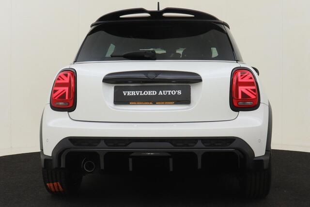 Mini John Cooper Works 3-Deurs COOPER INCL. ZOMER/WINTERSET -PANO.DAK|AERO|KEYLESS|STOEL/STUURVERW.|MULTIMEDIA|PRIVACY.GLAS|17
