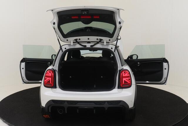Mini John Cooper Works 3-Deurs COOPER INCL. ZOMER/WINTERSET -PANO.DAK|AERO|KEYLESS|STOEL/STUURVERW.|MULTIMEDIA|PRIVACY.GLAS|17