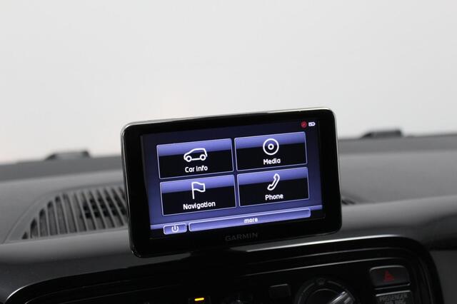 Volkswagen UP 1.0 move up BlueMotion | Airco | Goed onderhouden | Scherm | Sportvelgen