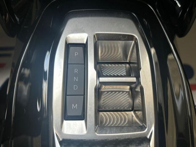 Peugeot 208 Allure Hybrid + Camera360/Navi/Keyless