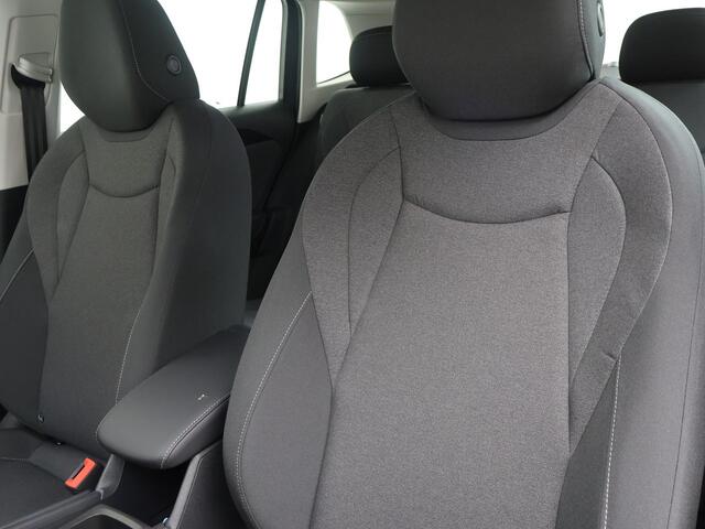 Volkswagen Tiguan 1.5 eTSI 96 kW / 130 pk SUV 7 versn. DSG | Achteruitrijcamera | LED verlichting | Stoelverwarming | Apple carplay / Android auto |