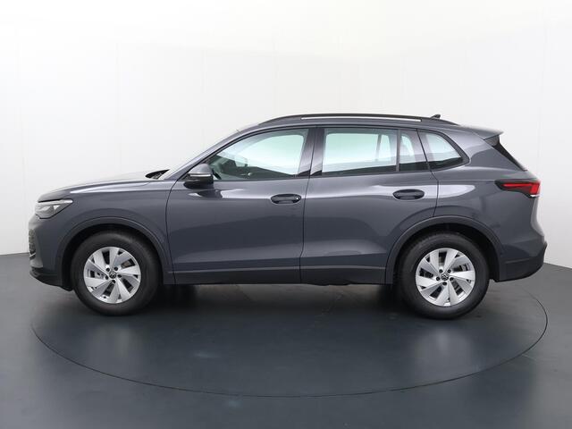 Volkswagen Tiguan 1.5 eTSI 96 kW / 130 pk SUV 7 versn. DSG | Achteruitrijcamera | LED verlichting | Stoelverwarming | Apple carplay / Android auto |