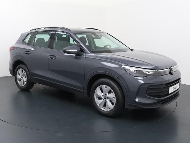 Volkswagen Tiguan 1.5 eTSI 96 kW / 130 pk SUV 7 versn. DSG | Achteruitrijcamera | LED verlichting | Stoelverwarming | Apple carplay / Android auto |