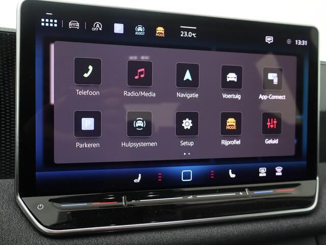 Volkswagen Tiguan 1.5 eTSI 96 kW / 130 pk SUV 7 versn. DSG | Achteruitrijcamera | LED verlichting | Stoelverwarming | Apple carplay / Android auto |