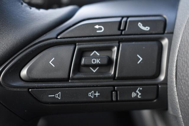 Toyota Aygo X 1.0 VVT-i S-CVT First Limited Automaat 72pk | Keyless entry | Cruise control | Achteruitrijcamera | PDC voor en achter |