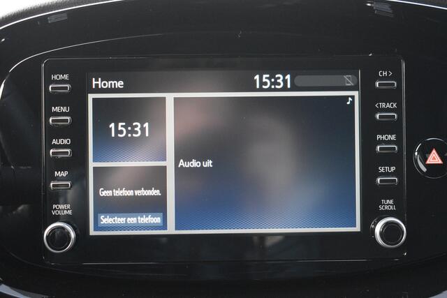 Toyota Aygo X 1.0 VVT-i S-CVT First Limited Automaat 72pk | Keyless entry | Cruise control | Achteruitrijcamera | PDC voor en achter |