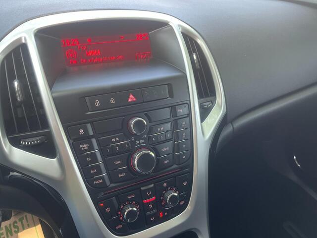 Opel Astra Sports Tourer 1.6 Turbo Cosmo 180Pk / LM / Airco