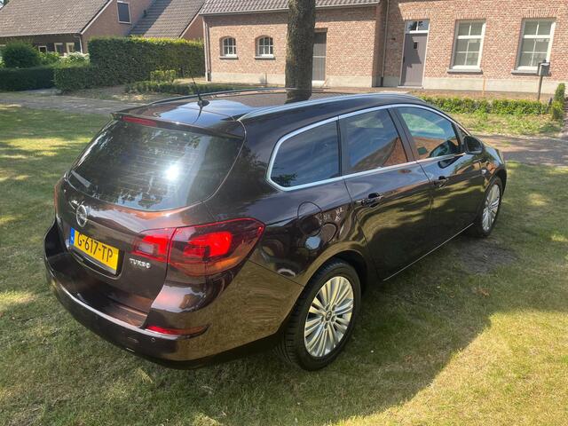 Opel Astra Sports Tourer 1.6 Turbo Cosmo 180Pk / LM / Airco