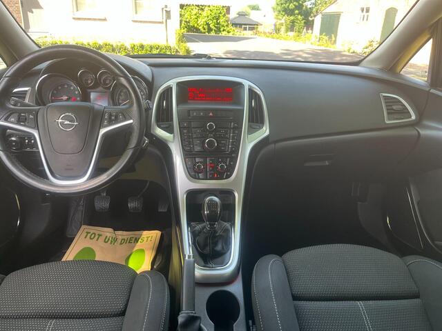 Opel Astra Sports Tourer 1.6 Turbo Cosmo 180Pk / LM / Airco