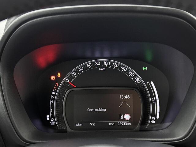 Toyota Aygo X 1.0 VVT-i MT Play | Draadloze Apple Carplay/ Android Auto | Achteruitrijcamera |