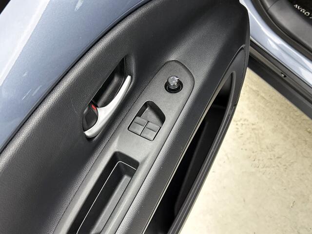 Toyota Aygo X 1.0 VVT-i MT Play | Draadloze Apple Carplay/ Android Auto | Achteruitrijcamera |