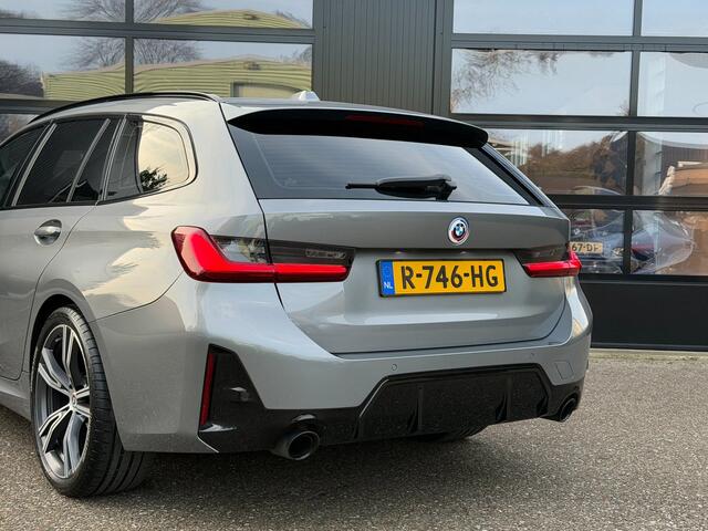 BMW 3-Serie Touring 318i M-Sport Shadowline Skyscraper Grau