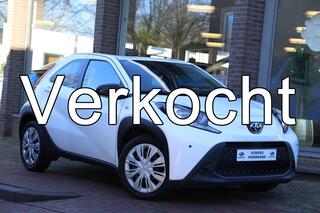 TOYOTA AYGO X 1.0 VVT-i MT Play Navi Carplay Camera