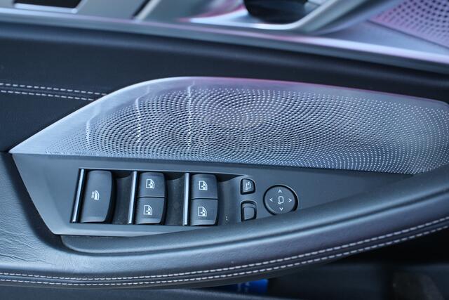 BMW 8-Serie M850i xDrive Cabrio High Executive | V8 532PK | Bowers & Wilkins | Laserlight | ACC