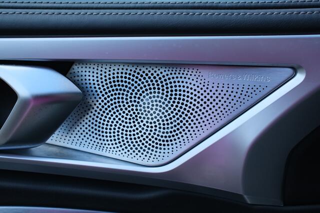 BMW 8-Serie M850i xDrive Cabrio High Executive | V8 532PK | Bowers & Wilkins | Laserlight | ACC