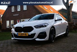 BMW 2-SERIE Gran Coup� 220i M-Performance Edition Aut. | M-Kuipstoelen | Uniek | Camera | Hifi Sound | Variabele Steering | NAP |