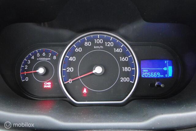 Hyundai I 10 , schakel, benzine, 205.669 km