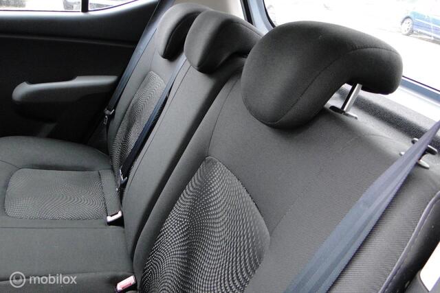 Hyundai I 10 , schakel, benzine, 205.669 km