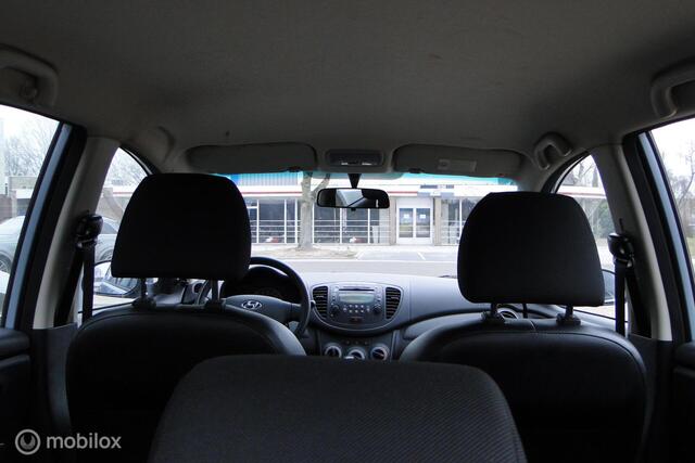 Hyundai I 10 , schakel, benzine, 205.669 km