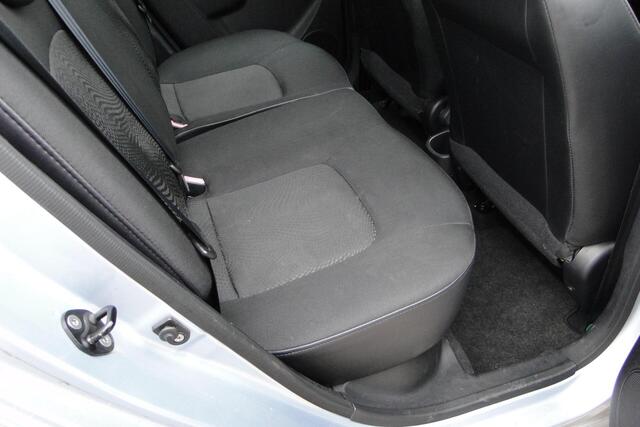 Hyundai I 10 , schakel, benzine, 205.669 km
