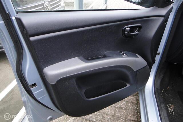 Hyundai I 10 , schakel, benzine, 205.669 km
