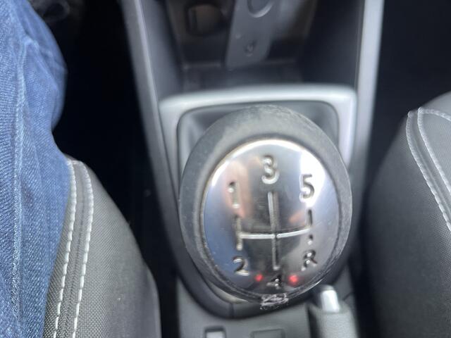 Renault Clio 1.2 Limited 47 dkm
