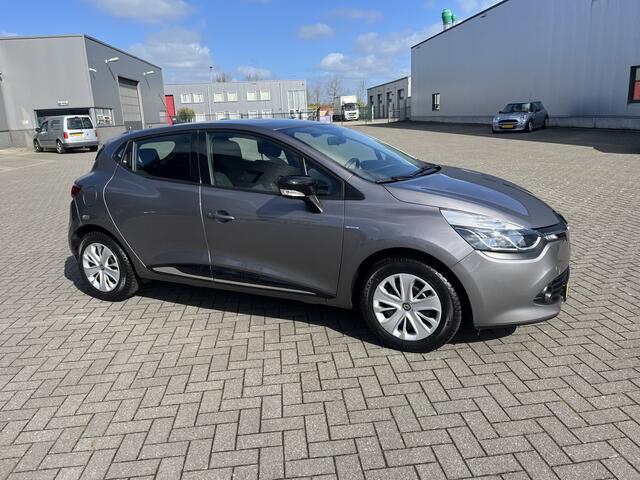 Renault Clio 1.2 Limited 47 dkm